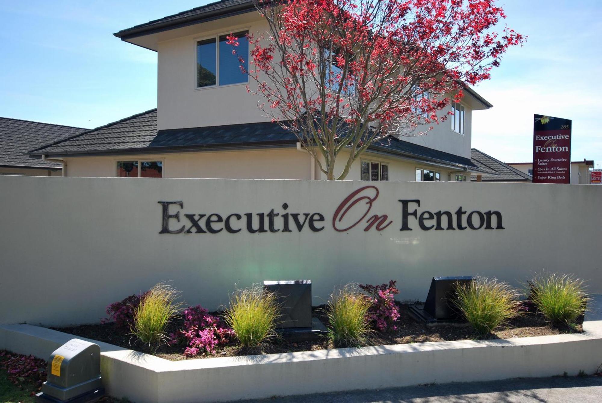 Мотель Executive On Fenton Роторуа Экстерьер фото
